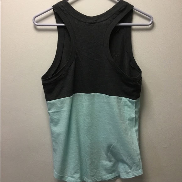 VS Pink Tank - Picture 4 of 4